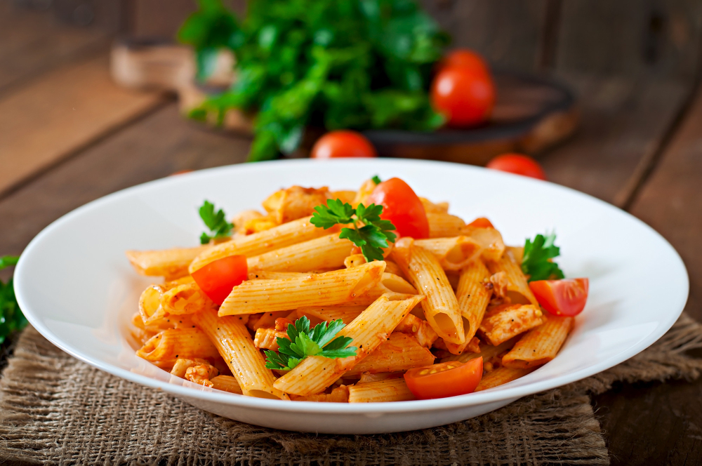 Penne Pasta Tomato Sauce With Chicken Tomatoes Wooden Table