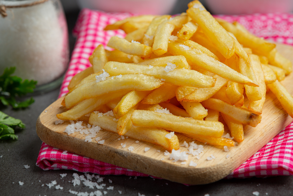 Crispy French Fries With Ketchup Mayonnaise