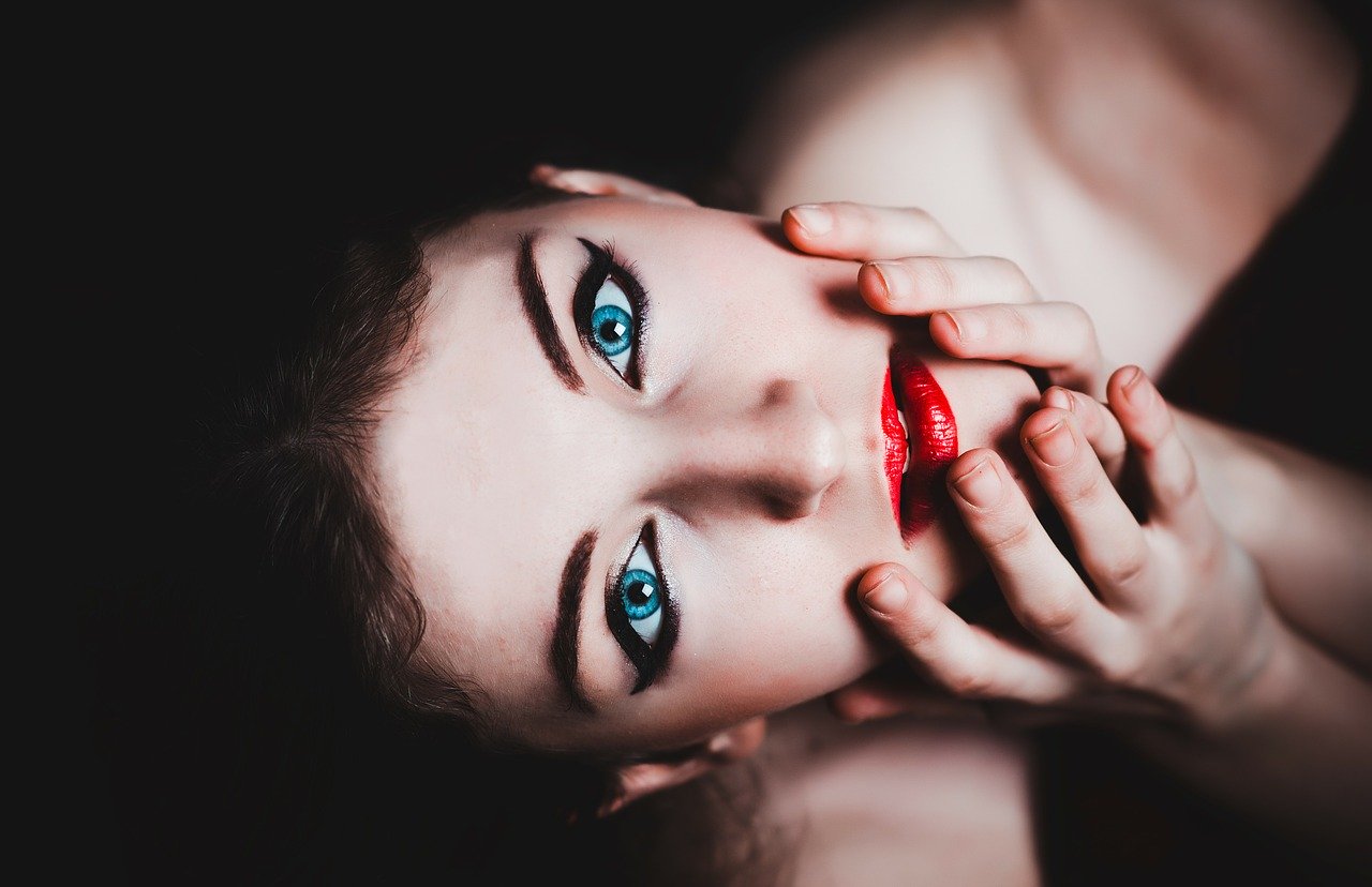 Blue Eyes 237438 1280