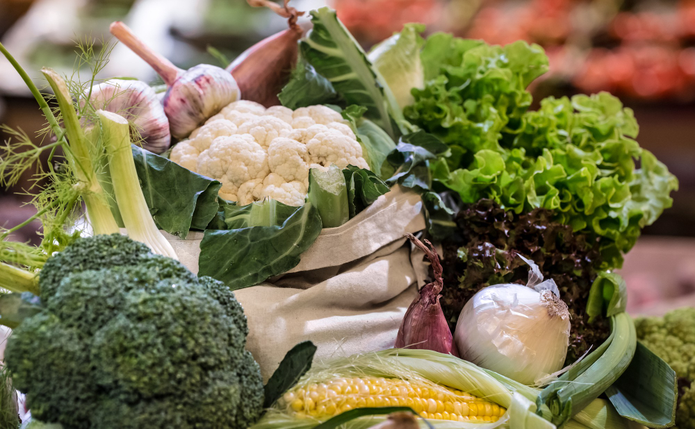 Display Fresh Ripe Organic Broccoli Salad With Greens Vegetables Cotton Bag Weekend Farmer S Market